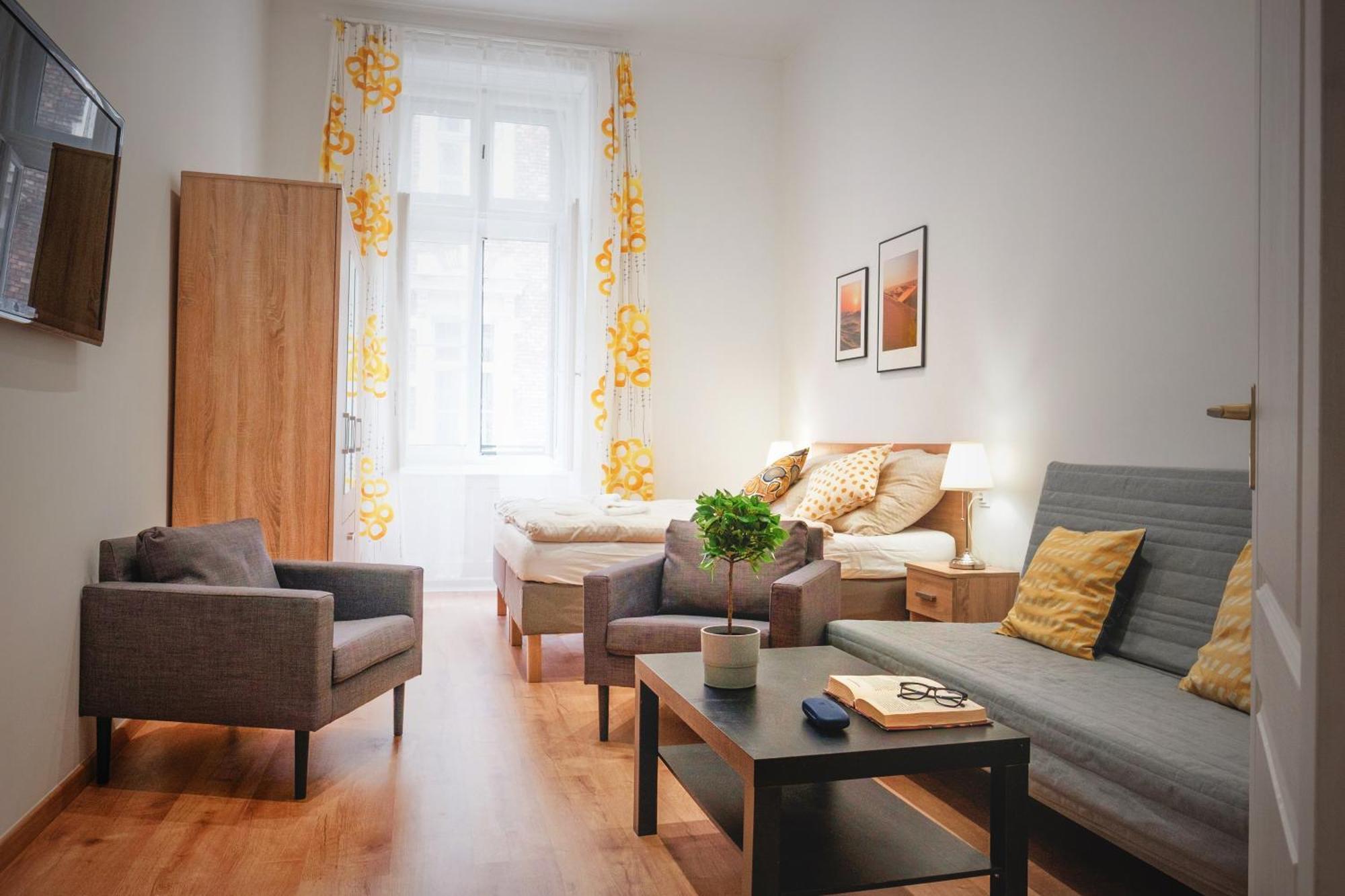 Jozsef Krt 3Br - Near Corvin Apartment Budapest Bagian luar foto